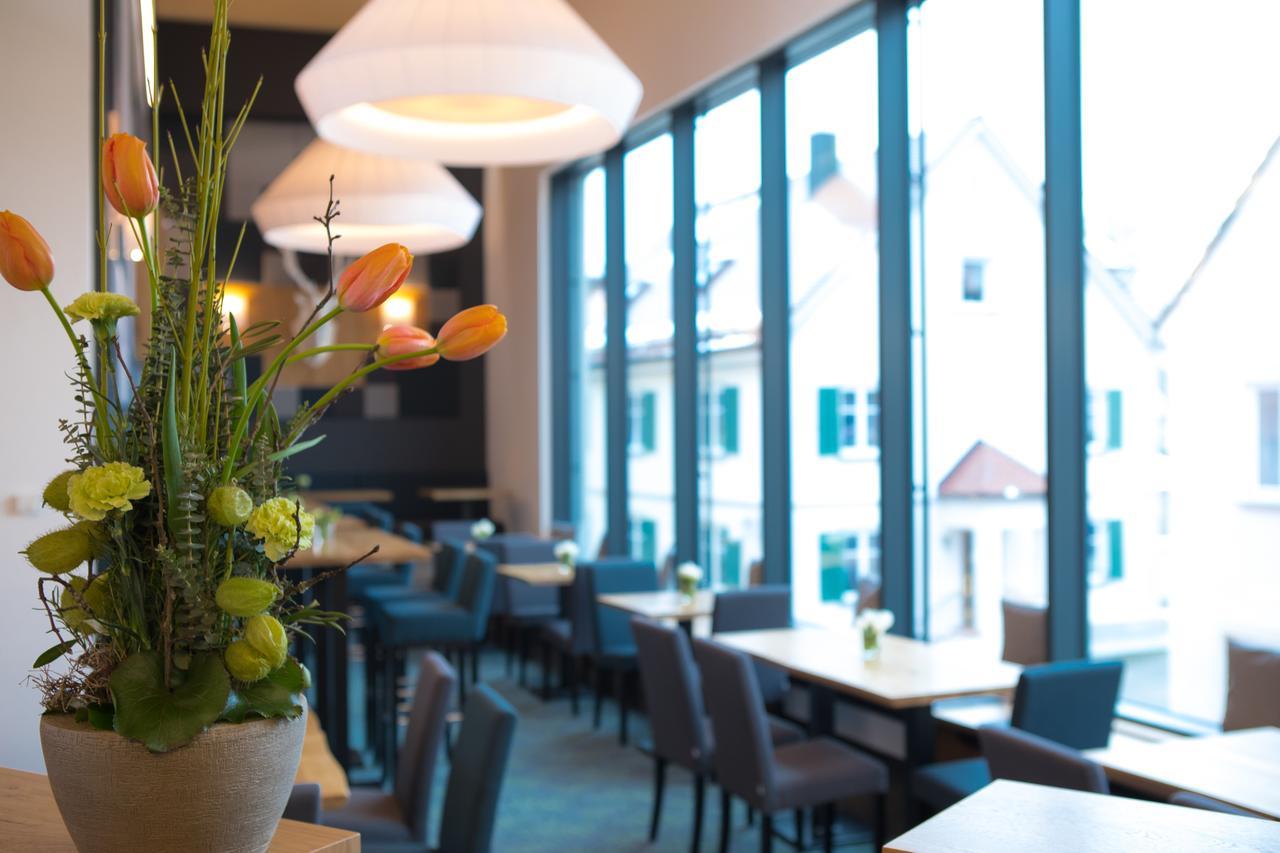 Hotel Zum Hirsch Wertingen Esterno foto